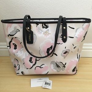 Brand New Coach City Zip Tote